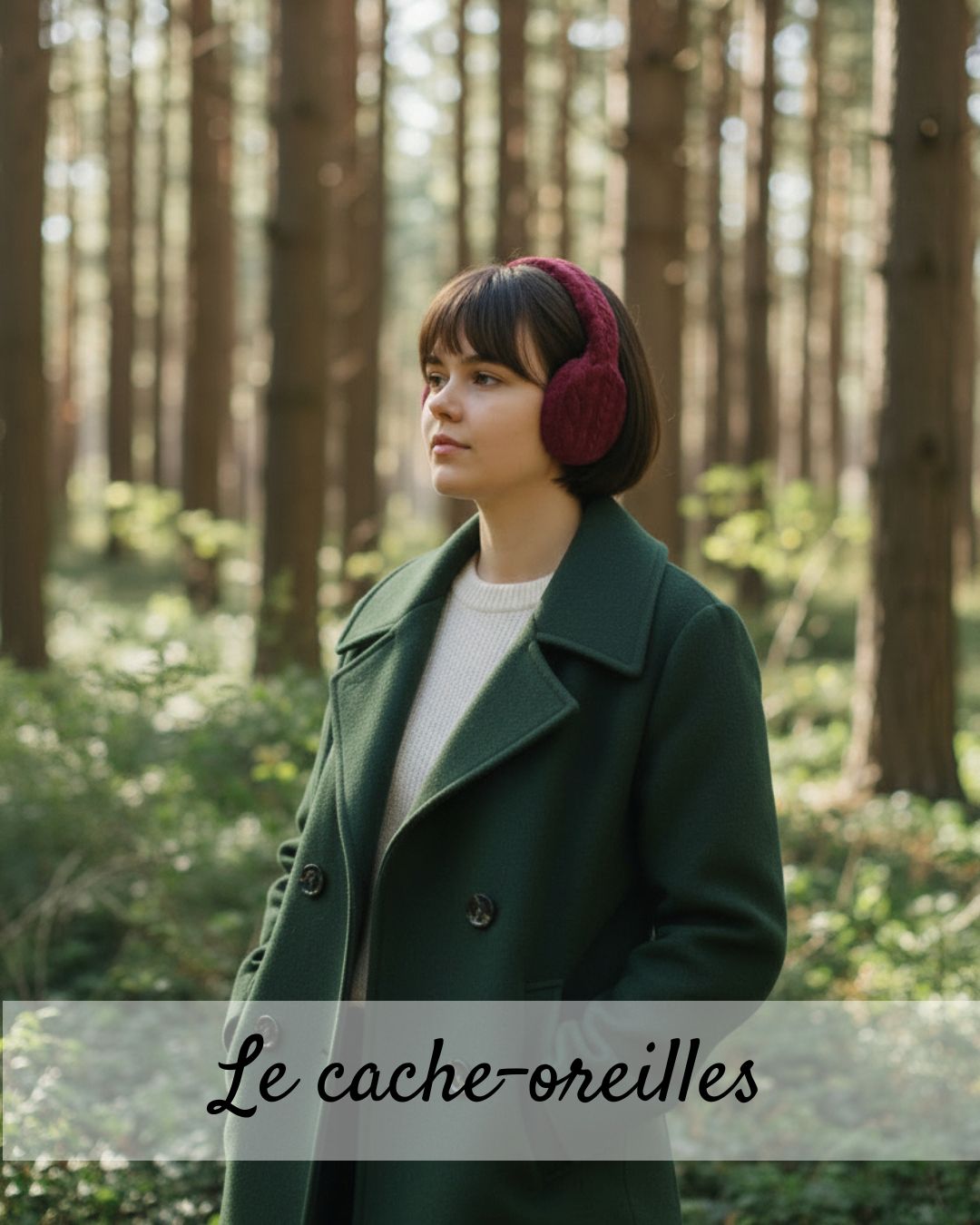 une jeune femme porte un cache oreille bordeaux très chic chaud et confortable